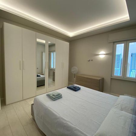 דירות אימפריה Casa Dante: Oneglia Centro-Marina-Spiagge מראה חיצוני תמונה